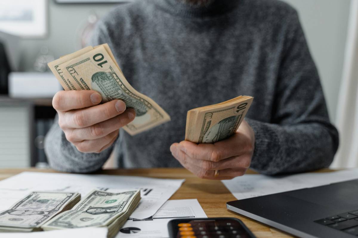 Top 10 Financial Tips for Building Wealth in the US