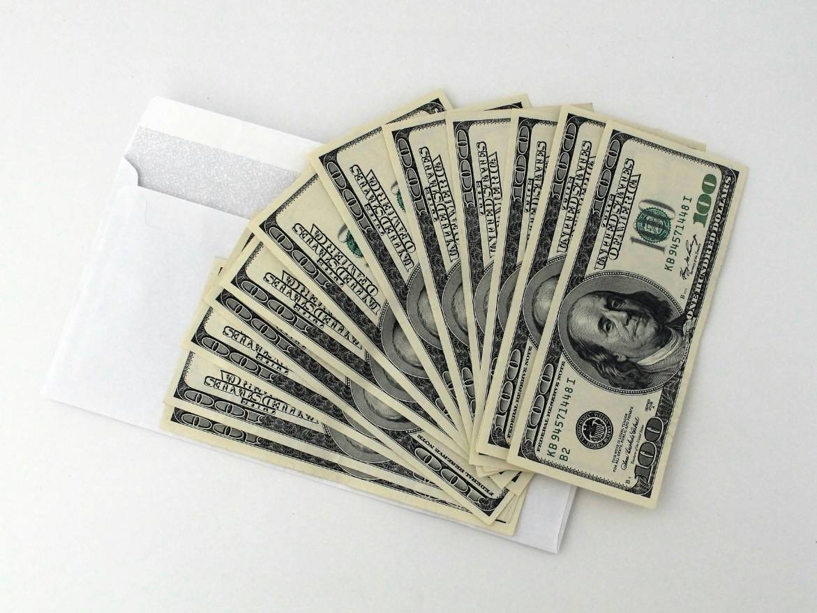 Passive Income Ideas to Build Wealth Over Time